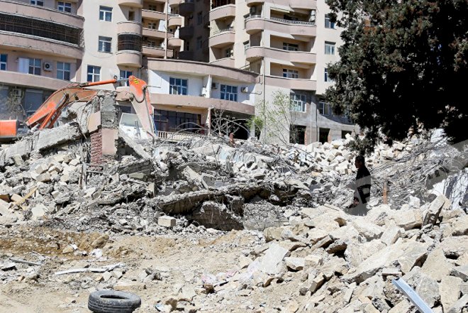    İcra başçıları prosesdən kənarda qaldı:   Söküntüsü gözlənilən tikililərin aqibəti dəyişə bilər