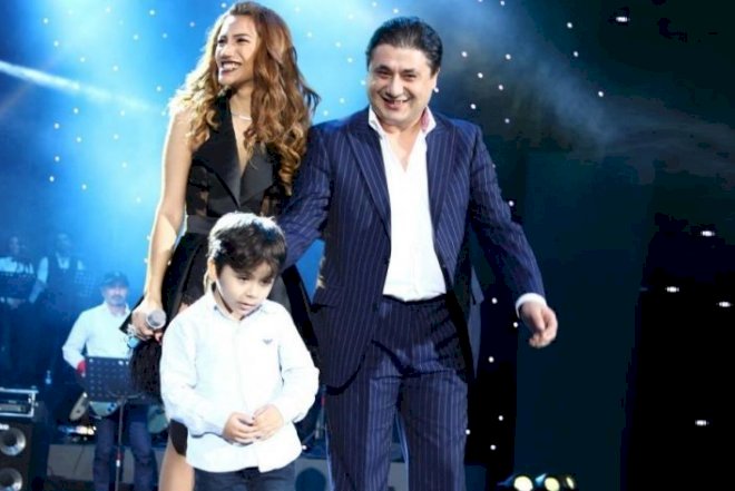    Röyanın keçmiş əri qızı ilə - Foto   