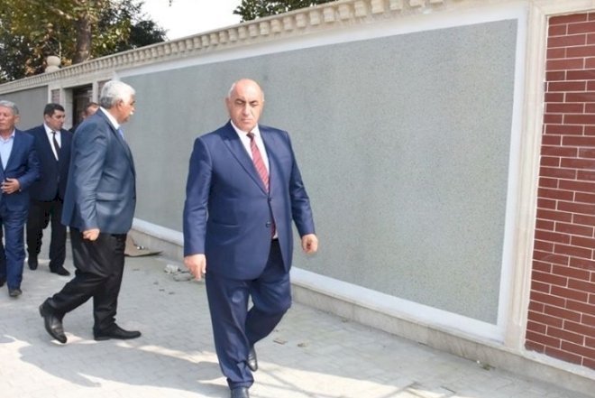    Həbs edilən icra başçısının mülkləri:   Şadlıq sarayları, ticarət mərkəzi, karxana...