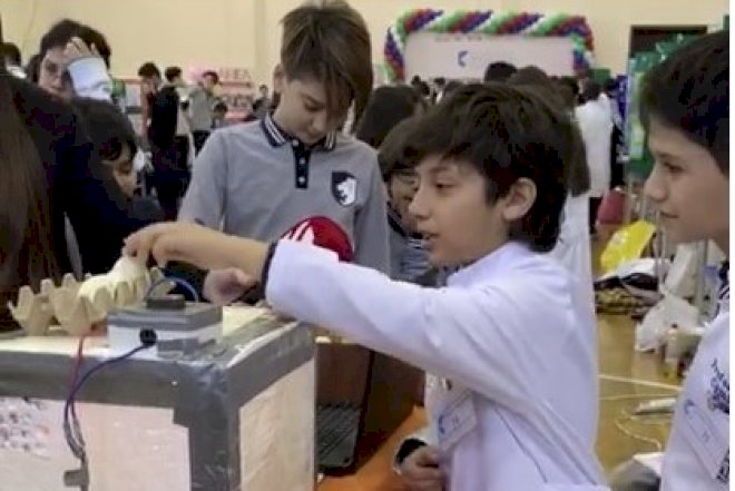    Azərbaycanda kollec şagirdləri inkubator aparatı hazırladı - Video   