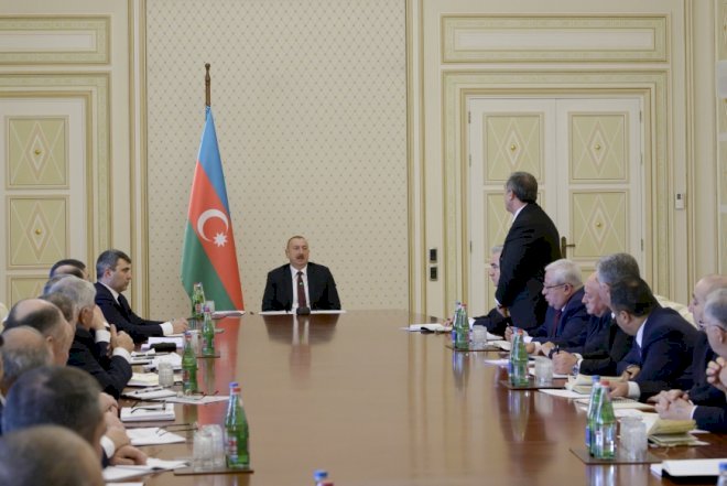    İlham Əliyev Ucarın icra başçısını belə danladı – Video   