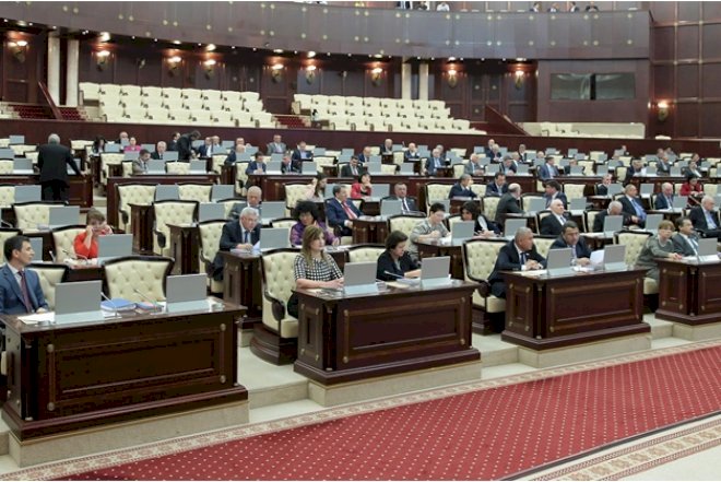    Bu deputatlar yenidən öz namizədliklərini irəli sürdülər - Siyahı   