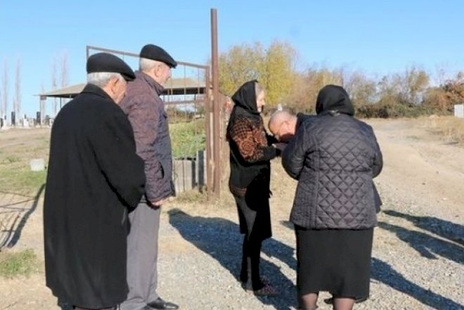    “Nazir arvadı olsa, əlini elə öpər ki, gəl görəsən” –   İcra başçısına sərt tənqid