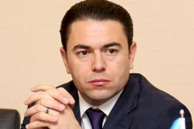   Anar Nəcəfli “status” paylaşdı, jurnalistlər   “topa tutdu” - “Ayıb olsun!”