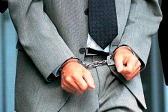    Deputat rüşvət aldığına görə həbs olundu - Foto   
