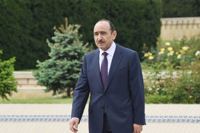    Rəsmi dövlət qəzetindən Əli Həsənova sensasion ittihamlar   