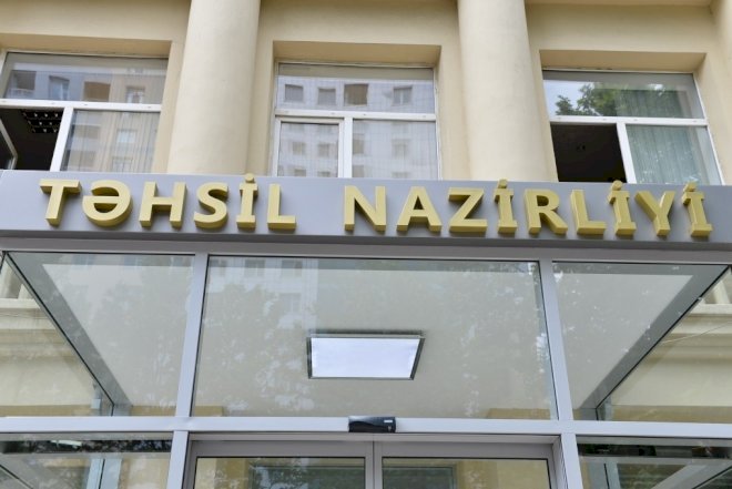    18 direktor işdən çıxarılıb   