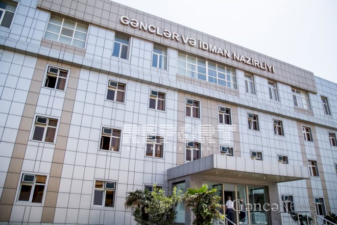    “Azərbaycanda öz sahəsindən bu qədər başı çıxmayan ikinci nazirlik yoxdur”   