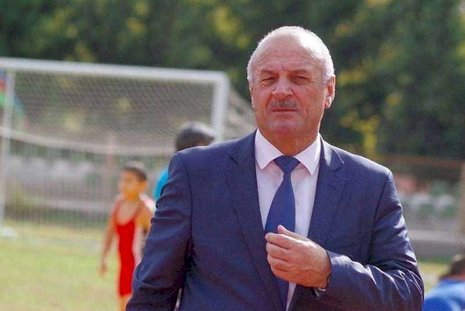    Azərbaycanda icra başçısından qeyri-etik hərəkət - Foto   