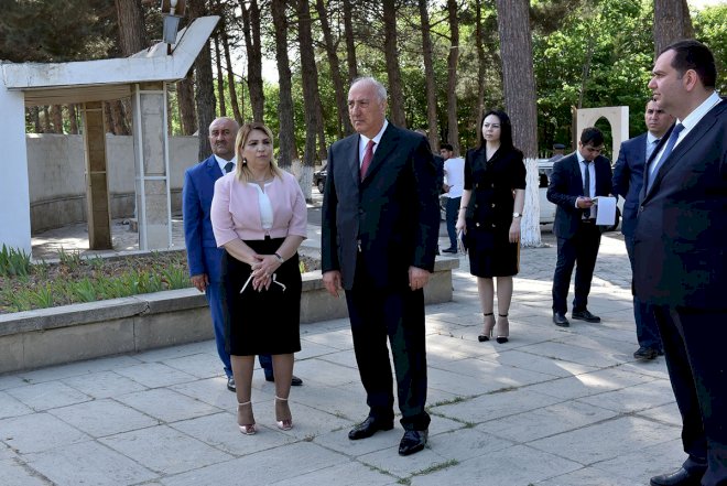    Bir icra başçısının sərvəti: restoranlar, villalar, şirkətlər və 50 milyon pul...   