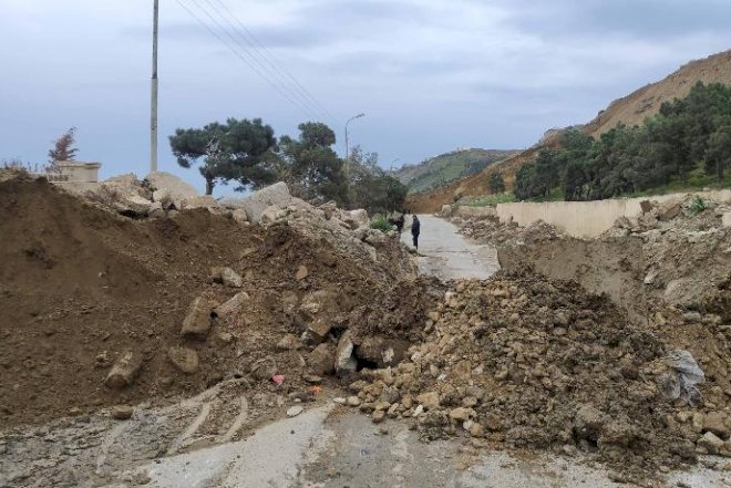    “Sürüşmə kütləsi yola doğru hərəkət edib” - Badamdar şossesində nələr baş verir?   