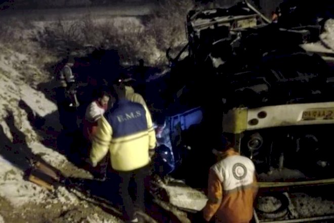    İranda daha bir faciə: 20 ölü, 23 yaralı - Fotolar   