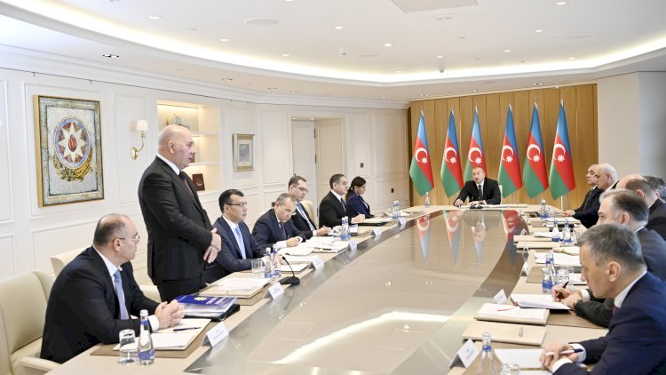    Prezident Elman Rüstəmovu sorğu-suala tutdu   