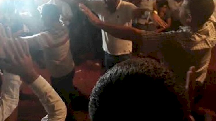    Bakıda qızının ölüm xəbərini alan ata qurulan yas çadırında toy etdi - Video   