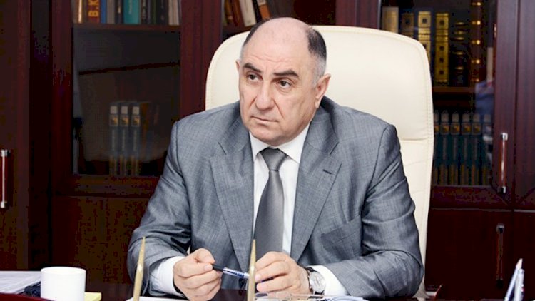    “Dəstək vermirlər” - Vitse-prezident nazirlikləri qınadı   