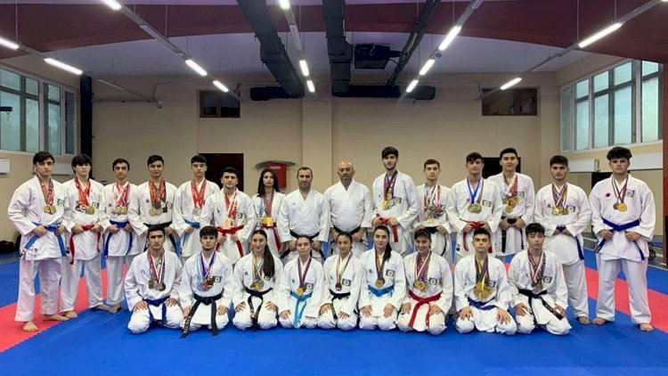    Karateçilərimiz Samoborda 10 medal qazandı   