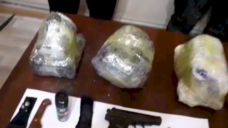    Polis Bilasuvarda 2 iranlını saxladı - 16 kiloqram narkotik və silah sursat aşkarlandı   