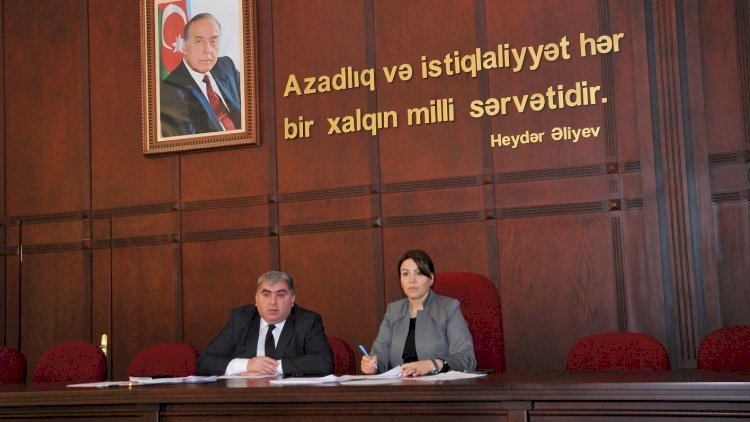    İradə Gülməmmədova kənd və qəsəbələrdə ödənişli ictimai işlərdə çalışan işçilərlə görüşdü   