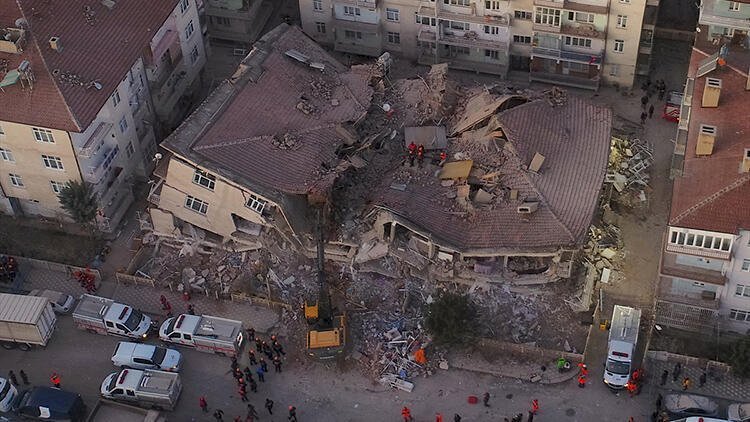    Türkiyədəki zəlzələdə ölən və yaralanan Azərbaycan vətəndaşı var? -   Açıqlama