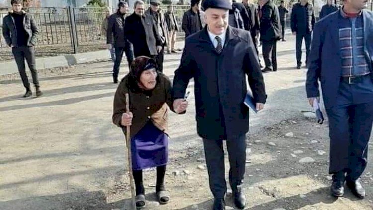    Tahir Kərimli əlindən tutduğu qadından danışdı   