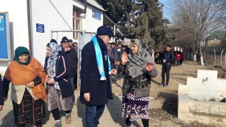    Nizami Səfərov seçiciləri ilə görüşlər keçirir - Foto   