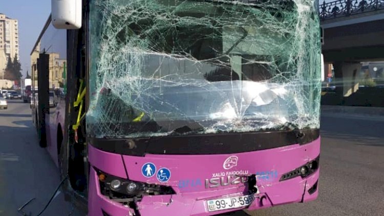    Ziya Bünyadovda sərnişin avtobusları toqquşdu: Yaralılar var - Foto   