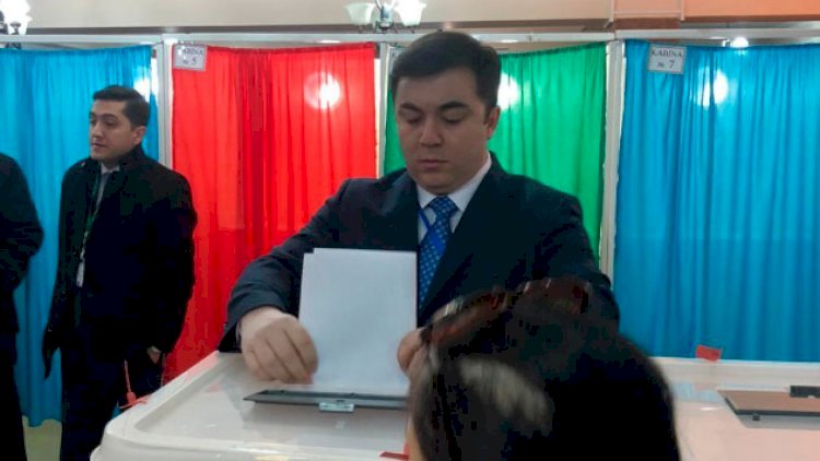    Gənc namizəd səsvermədə iştirak etdi - Fotolar   