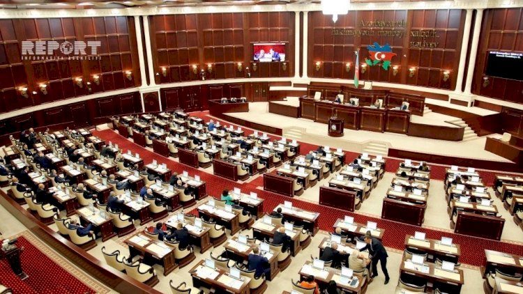    Özünü buraxan deputatların 82-si yenidən deputat olub   