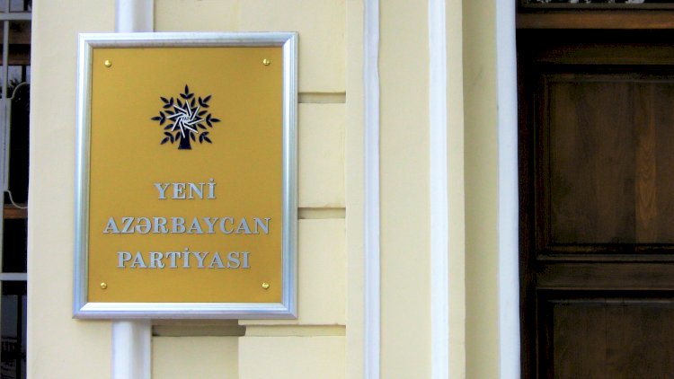    YAP Siyasi Şurasının iclası keçirildi   
