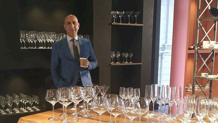   “Necə olur ki, qadın restoranda istirahət edə bilir amma...”    