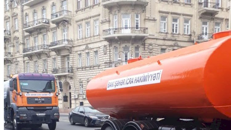    Bakı küçələri koronavirusa görə dezinfeksiya olunur - Fotolar   
