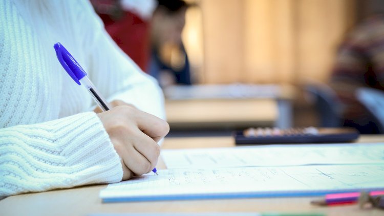    Universitetlərə sənəd qəbulunun vaxtı dəyişdirildi   
