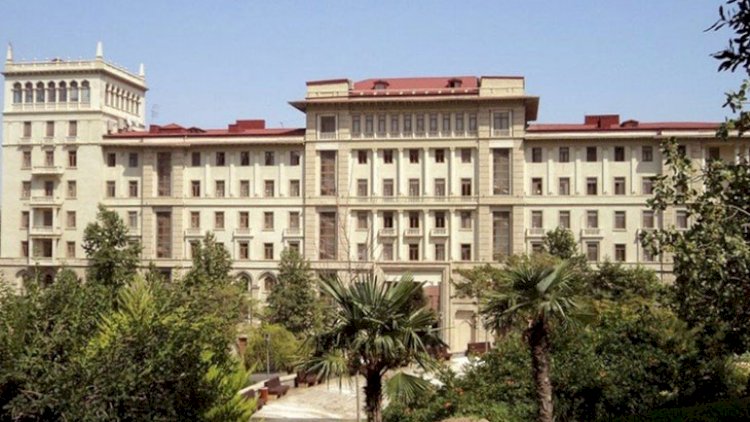    Dövlət qurumlarının əməkdaşları məzuniyyətə göndərildi: Maaşları...    