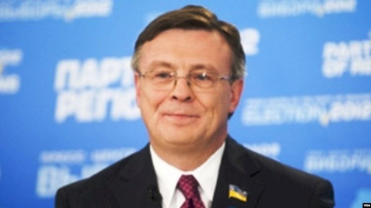    Ukraynanın keçmiş xarici işlər naziri şirkət rəhbərini öldürməkdə şübhəli bilinir   