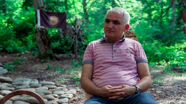    “Dağa çıxıb tələbələrimə onlayn dərs keçirəm” –   Kənddə yaşayan alim