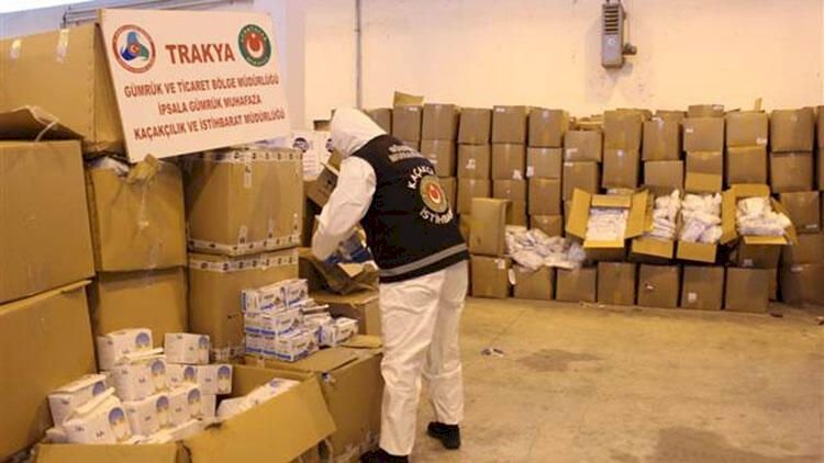    Türkiyədən Fransaya 767 min tibbi maska keçirmək istəyənlər tutuldu   