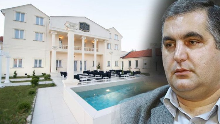    Türməyə çevrilən villalar, qarderobda “yatan” kostyumlar...   