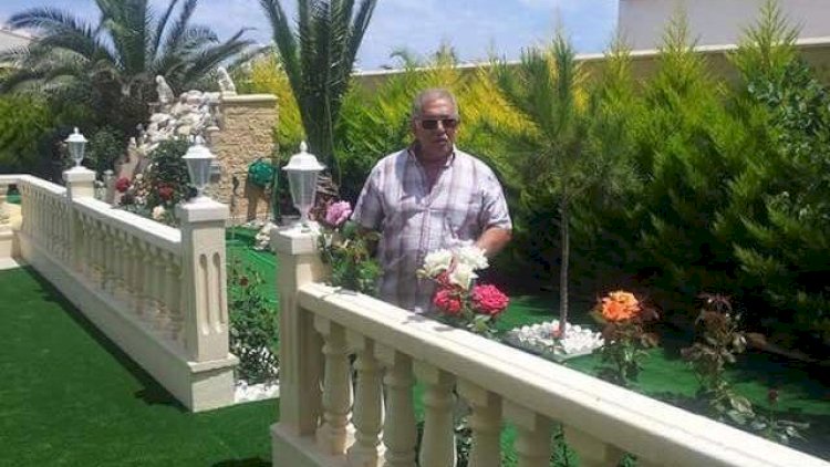    Sabiq deputatın qardaşı insanlara sənədsiz ev satıb, xaricə qaçdı   - Araşdırma