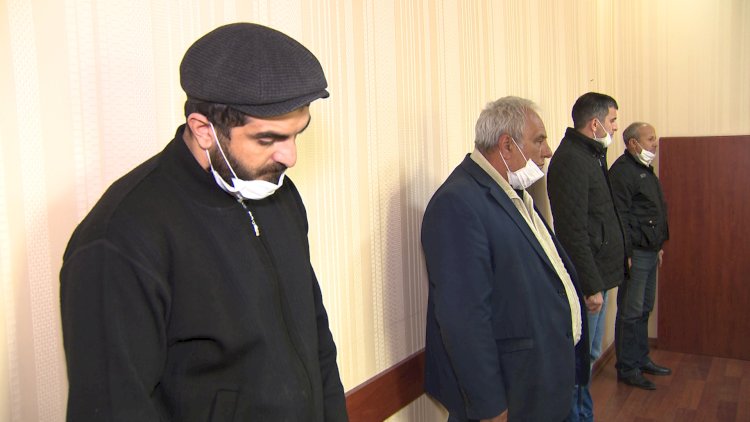    Bakıda karantini pozan kafe sahibi və müştəriləri cərimələndi - Fotolar   