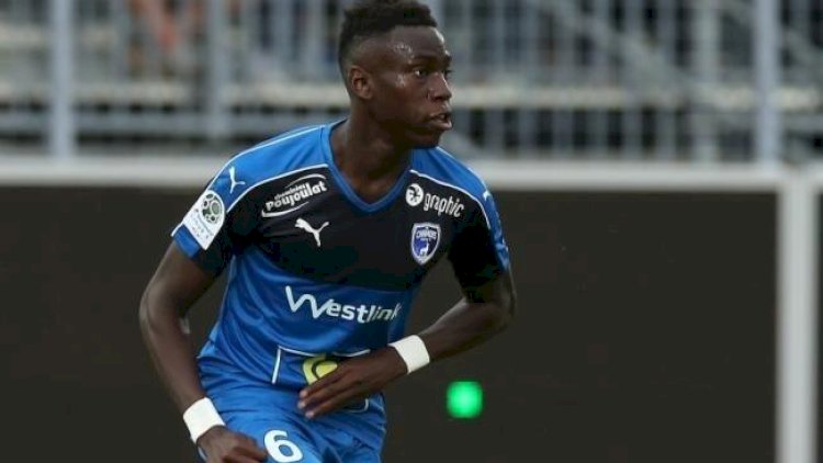    Futbolçu koronavirus şübhəsi ilə reanimasiyaya yerləşdirildi   