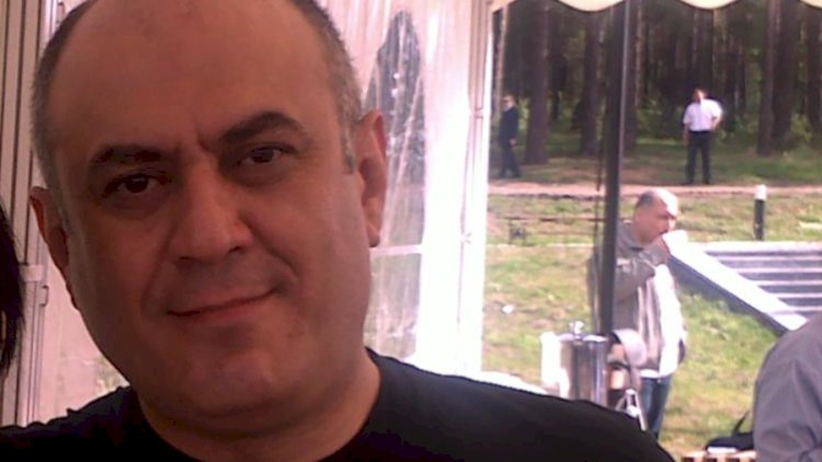    “Mən həyatımda bir nəfərə sillə vurmuşam - Eynulla Fətullayevə...”   