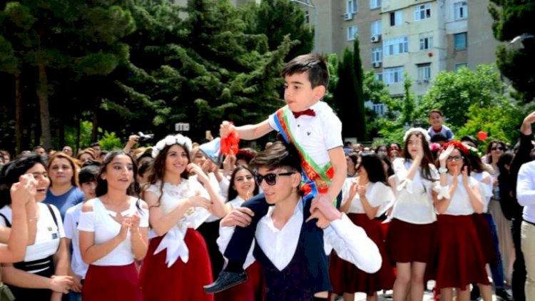    Ceyhun Bayramovdan təklif: ““Son zəng“i onlayn keçirə bilərlər“   