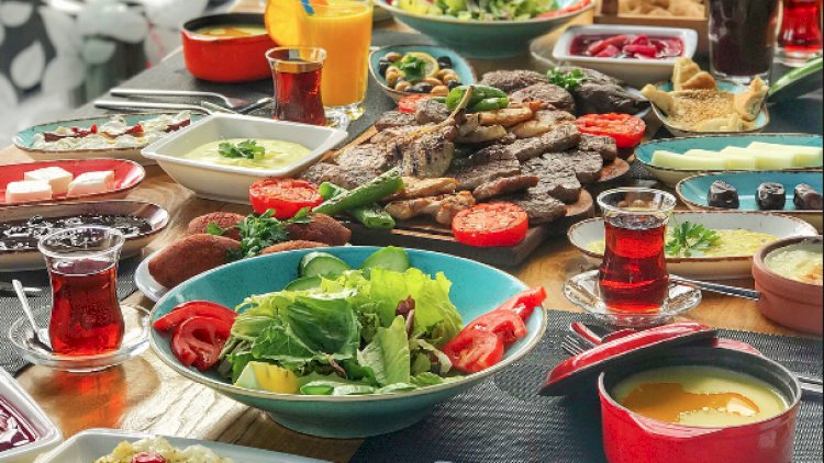    Oruc tutanlar necə qidalanmalıdır?   – Həkim məsləhəti