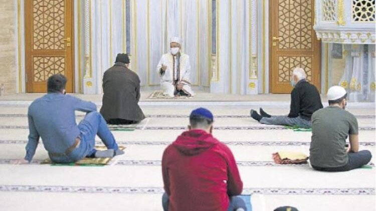    Almaniyada məscidlər açıldı   