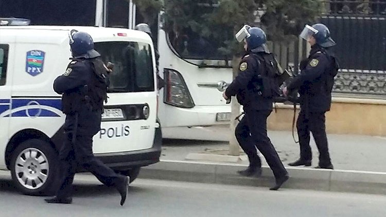    Polis Yevlaxda əməliyyat keçirdi - Saxlanılanlar var   