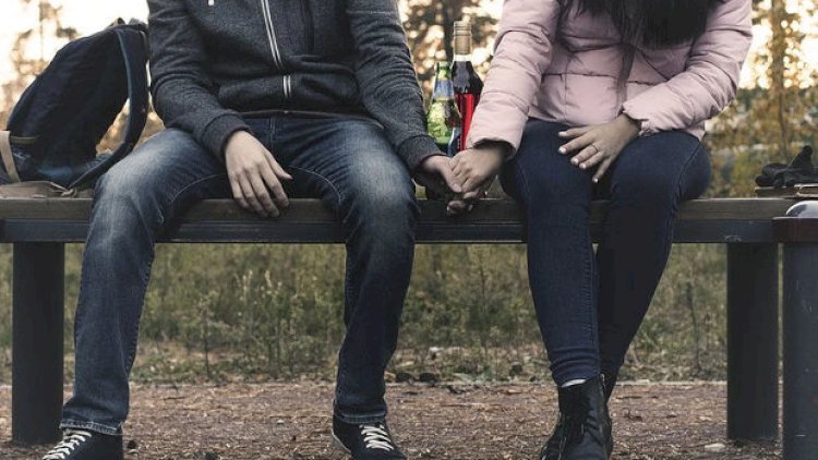    Kömək adı ilə uşaq evində azyaşlı oğlanları yoldan çıxardı - Foto   