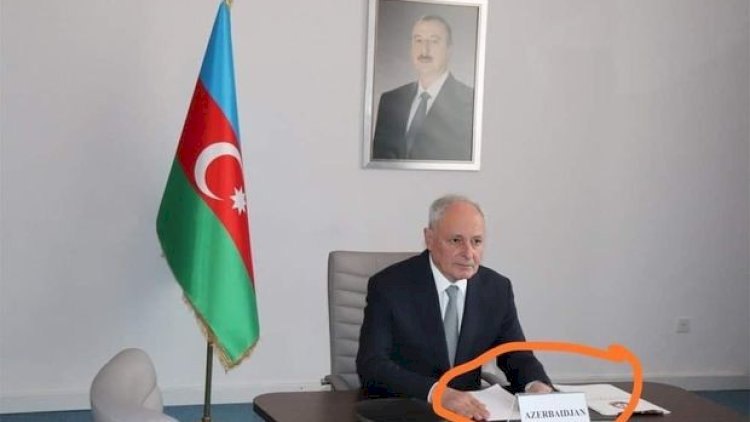    Oqtay Şirəliyevin qatıldığı videokonfransda Azərbaycanın adı səhv yazılıb? - Açıqlama   