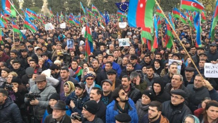    “Hakimiyyətdə təmsil olunan bəzi kəslər müxalifətə deyirdilər ki, mitinq edin“ - Sensasion açıqlama   