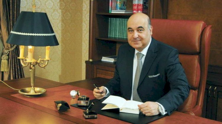    Putin Çingiz Abdullayevi təltif etdi   