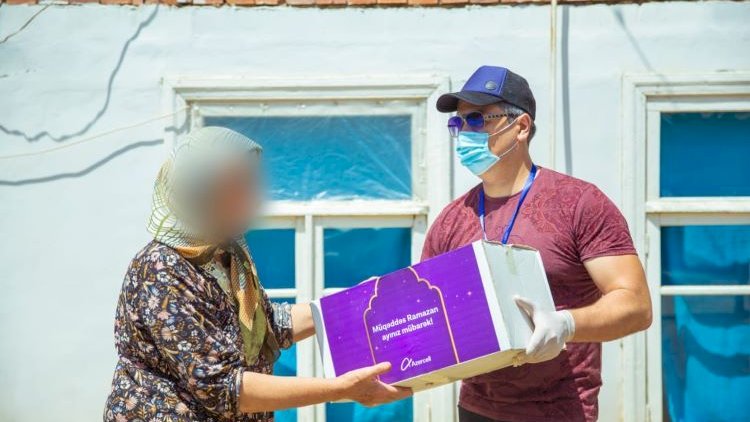    “Azercell“ bölgələrdə 4 mindən çox ailəyə dəstək oldu - Fotolar   
